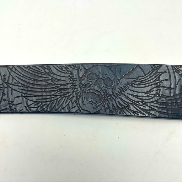 Leather Belt Silver Buckle Winged Skull Design Brown sz 44-50 inches - Picture 2 of 5